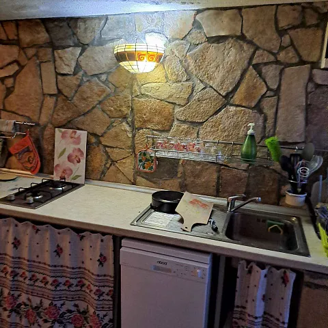 Ein dreistöckiges Haus in Dobre Vode — photo 38